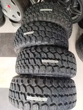 Fs : Ban Merk Achilles XMT ,33 x 12.5 - R20 ( NOS )