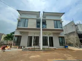 749 Rumah Baru 2 Lt Siap Huni dengan Konsep Tropical di Pamulang