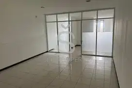 DISEWAKAN RUKO 3 LANTAI SIAP PAKAI DI JL KARAPITAN BANDUNG