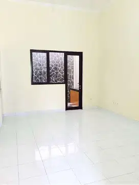 DISEWAKAN LEGENDA WISATA RUMAH SIAP HUNI BERSIH
