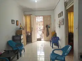 SIAP HUNI .rumah dijual di Taman Semanan Indah, dua lantai