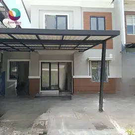 Dijual rumah dua lantai di perumahan kota wisata cibubur