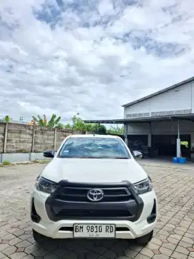 Hilux 2022 E DC diesel manual. Km 39rb antik
