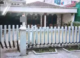 Rumah 2 Lantai Siap Huni, Lingkungan Nyaman dan Asri Medan Timur