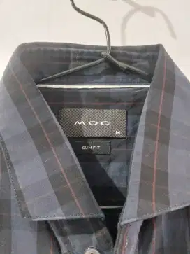 Kemeja MOC Ukuran M Preloved