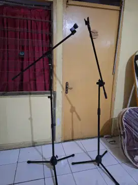 Mic Stand Boom Arm – Bisa Diatur & Kokoh (Isi 2)