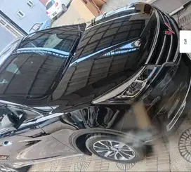 Wuling Cortez Black metallic 1.8 L Lux i-amt (8 seaters)