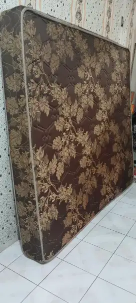 Kasur springbed merk central