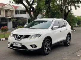 Nissan Xtrail 2.5 AT 2015 Putih Metalik