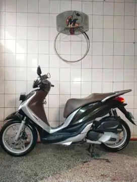 VESPA Piaggio Medley 155 ABS 4V I-GET (LIMITED COLOUR MUSCHIO GREEN)