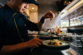 DIBUTUHKAN COOK untuk resto chines food halal