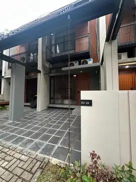 DIJUAL RUMAH FLEEKHAUZ