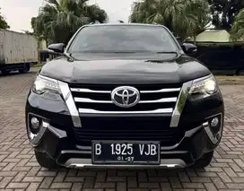 Fortuner 2.4 Vrz 4x2 AT 2016