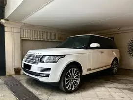 CASH Range Rover Vogue 5.0 2+2 Autobiography 2014 Low KM