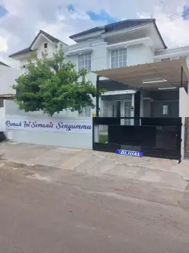 DI JUAL RUMAH LIMITED  EDITION , RUMAH BARU DAN FURNIS BARU,,