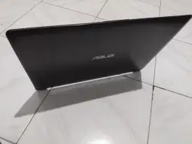 Tidak pernah di service.