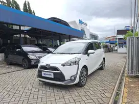 Low KM Toyota Sienta 1.5 V Bensin-AT 2017 TZI