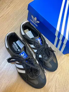 Samba Women size BNIP