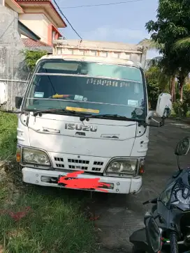 ISUZU ELF NHR 55