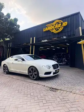 Bentley Continental GT V8
