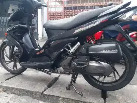 SUZUKI SKYWEVE NR 2008