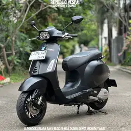 Piaggio Vespa SPRINT NOTTE 150 IGET ABS LED TAHUN 2019 WARNA HITAM DOF