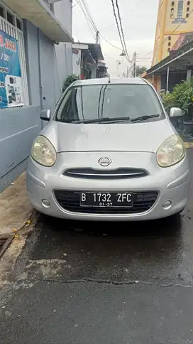 Nissan March 2011 Bensin
