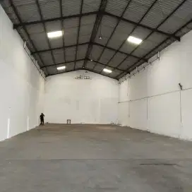 Suri Mulia Margomulyo sebelah tol