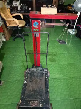 Timbangan duduk cap wayang kekuatan 500 kg