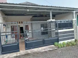DIKONTRAKKAN RUMAH /  RUMAH TLOGOMULYO PEDURUNGAN SEMARANG
