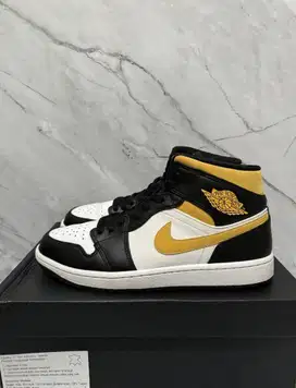 Sepatu Nike Air Jordan 1 Mid Pollen