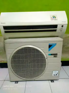 Daikin inverter 1/2 pk