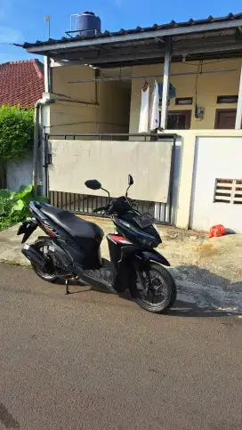DI JUAL CEPAT VARIO 125 THN 2021