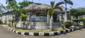 Rumah Hoek Di Perumahan Pakuan Bogor Selatan Hadap Selatan Dan Barat