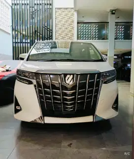 Sewa mobil Alphard untuk wedding