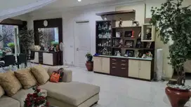 MEWAH BAGUS MURAH RUMAH DEKAT MERR DEKAT SEKOLAH DEKAT SUPERINDO