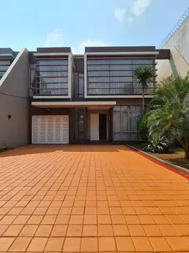 Dijual Turun Harga Rumah Cilandak Cocok Untuk Usaha