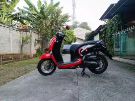 HONDA SCOOPY 2023 MERAH HITAM