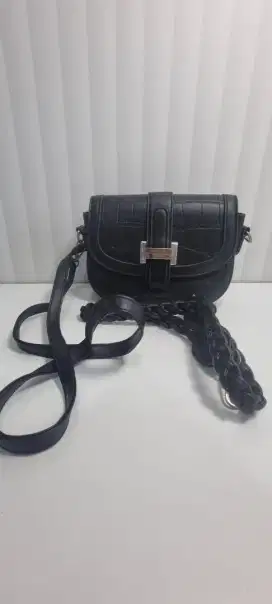 Tas Wanita Pedro Hitam