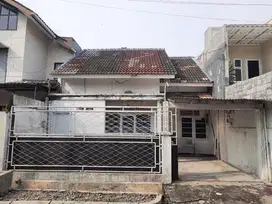 RUMAH DI TENGAH KOTA BOGOR LOKASI SANGAT STRATEGI