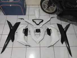 Body aerox new repaint putih-hitam