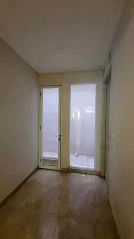 WTS RUMAH CANTIK SEKTOR 1B FULL RENOVASI
