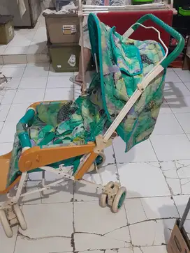 Stoller Bayi Roda Empat