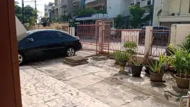 IP3028: Rumah Jelambar Lokasi Tenang Dalam Komplek