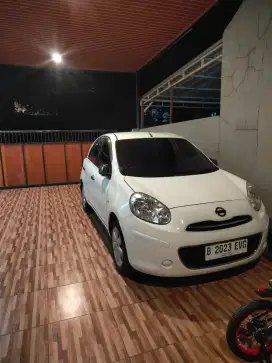Mobil imut irit gesit