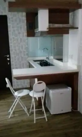 Disewakan Apartemen Sky View harga Rp. 3.000.000,- per bulan.