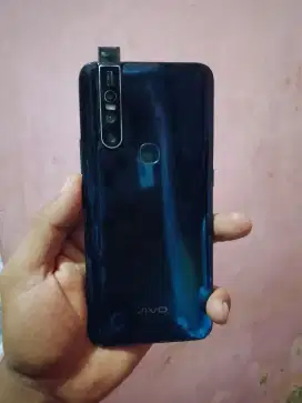 Vivo v15 ram 8/256 normal minus lcd retak