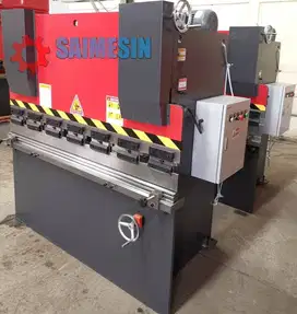 MESIN BENDING TEKUK PLAT 30 TON X 160 CM