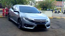 [ LOW KM ] Honda Civic Sedan ES Sedan 1.5 Turbo Silver 2016/2017