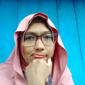 Dibutuhkan host perempuan usia 20 an..